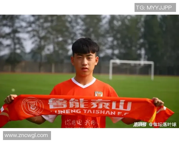 广州羽毛球队以92分稳居锦标赛积分榜首位展现强劲实力